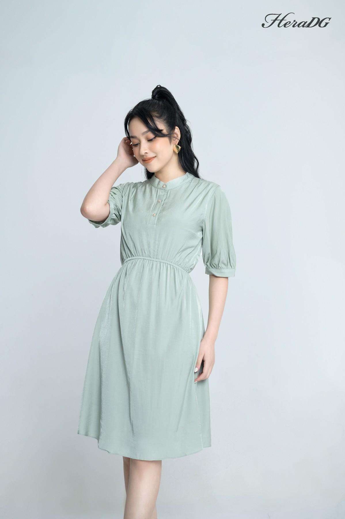 Đầm suông cổ tàu