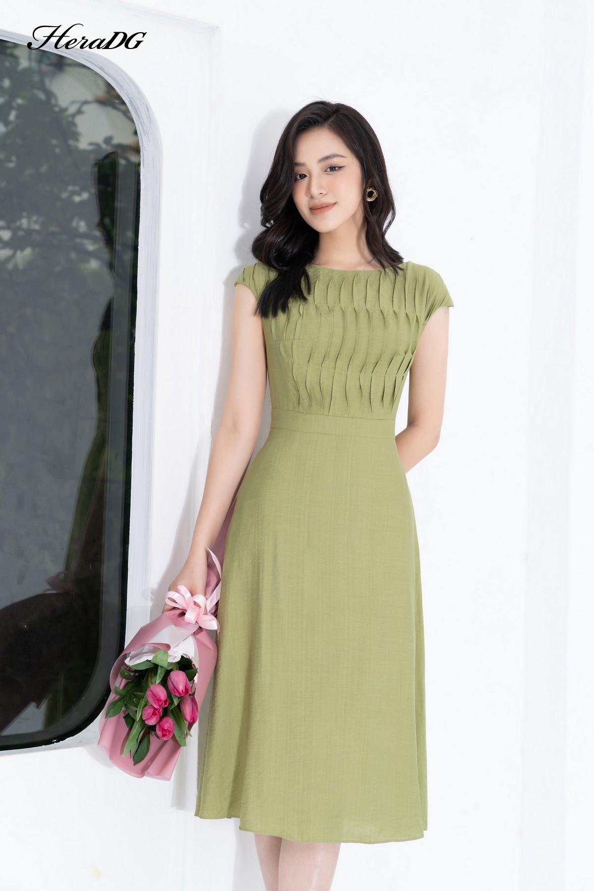 Đầm A vai chờm