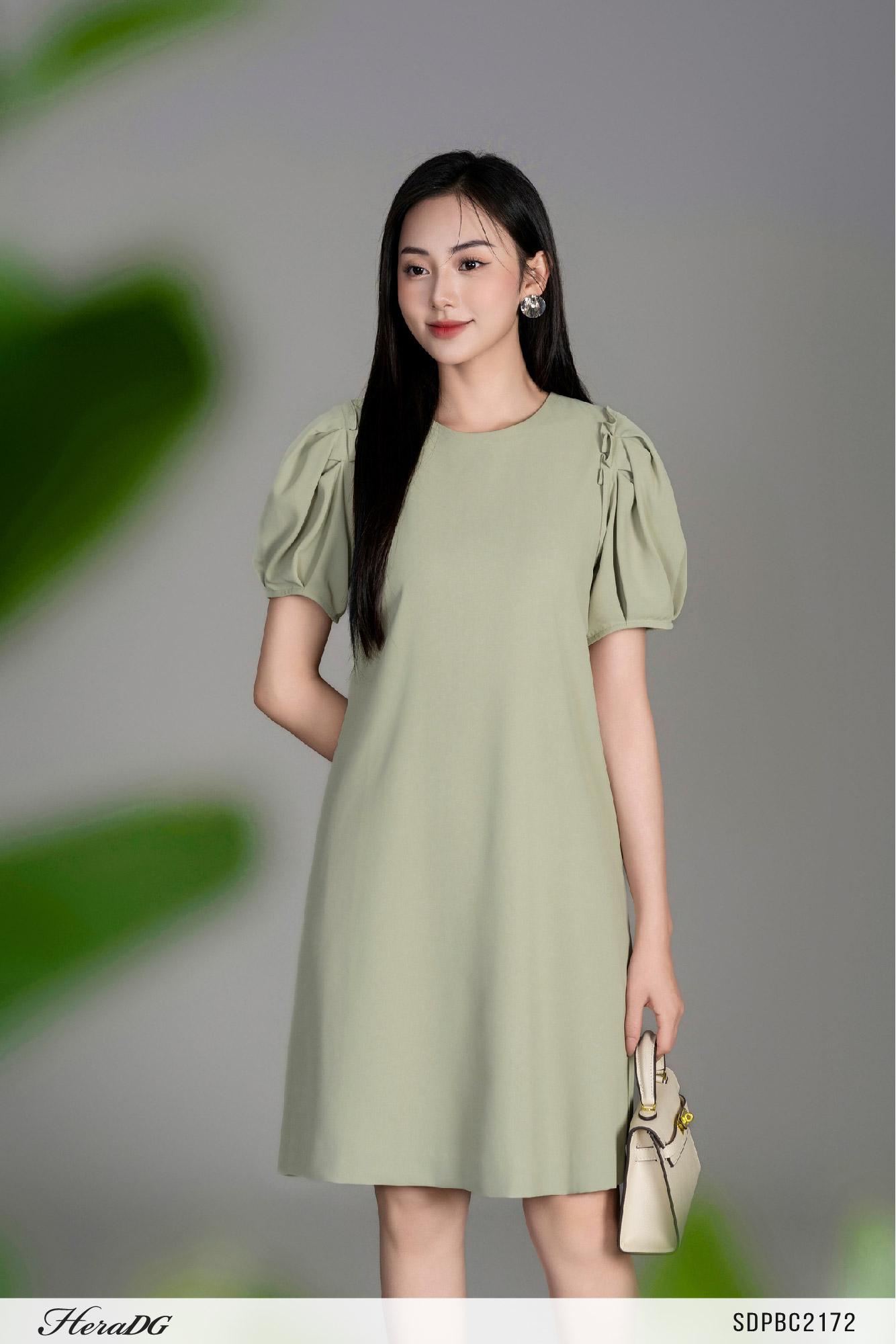 Đầm suông cổ tròn, tay bồng xếp ly
