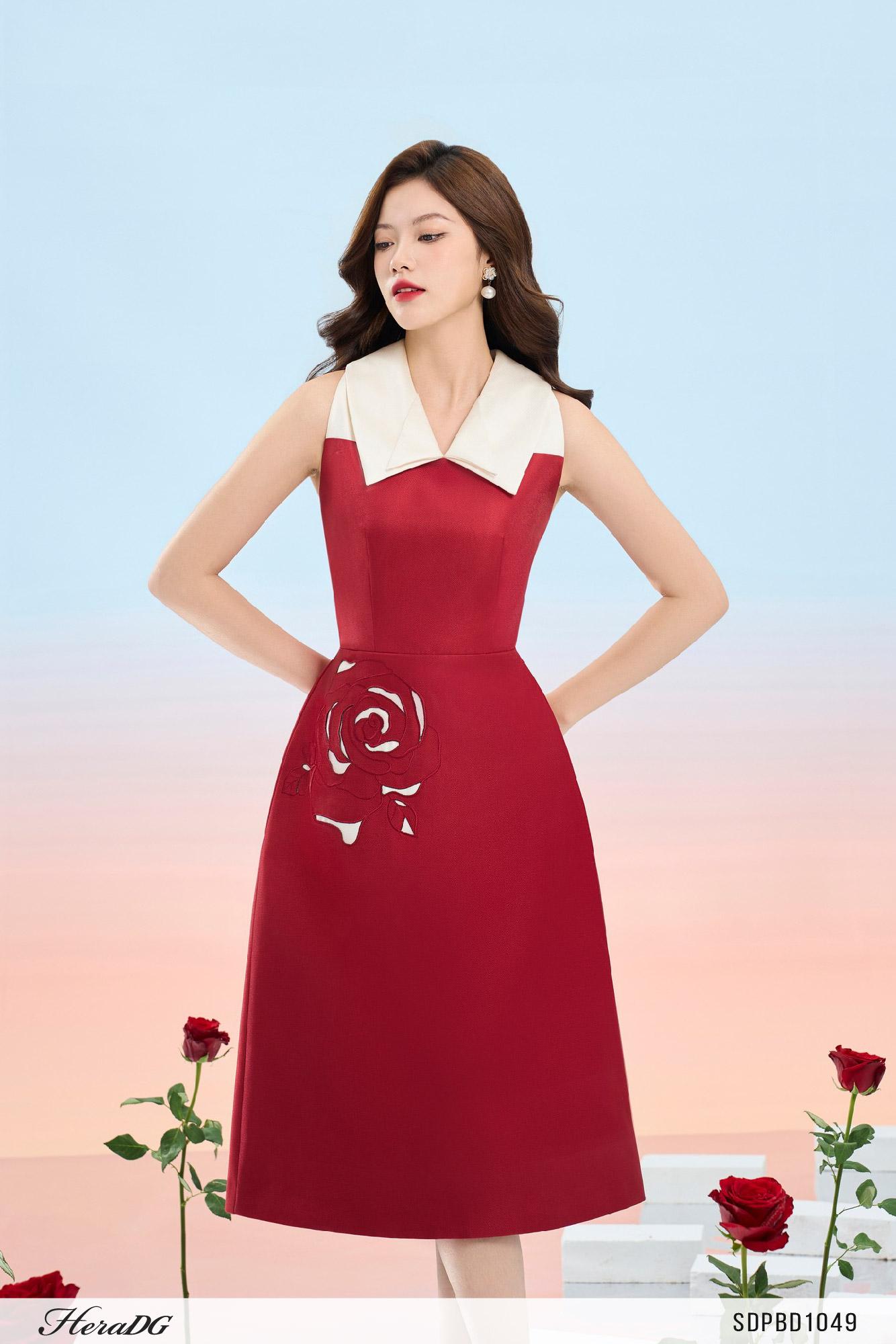 Đầm A phối cổ