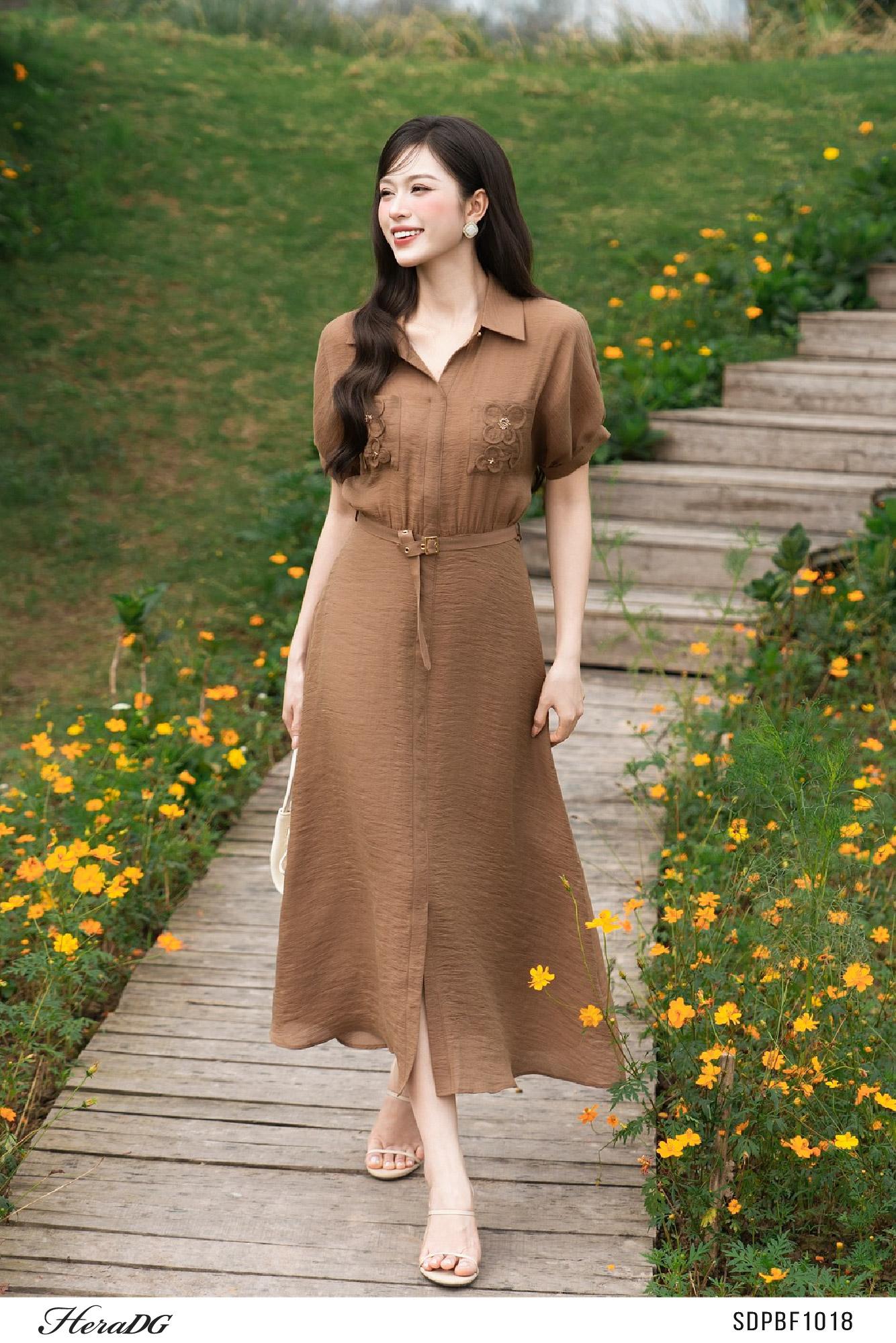 Đầm sơ mi túi đính hoa