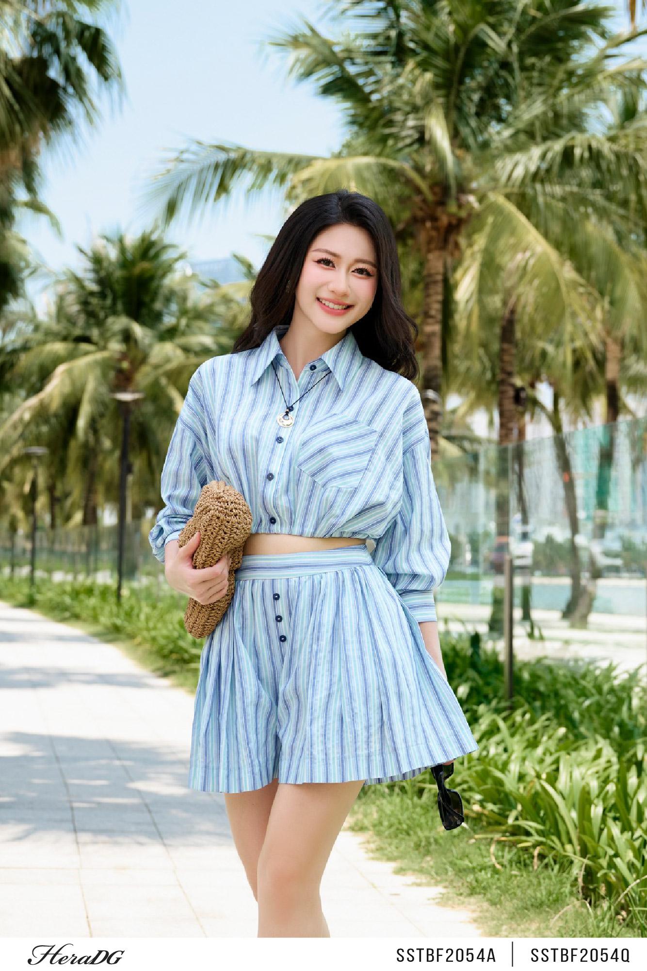 Áo sơ mi gấu xếp ly