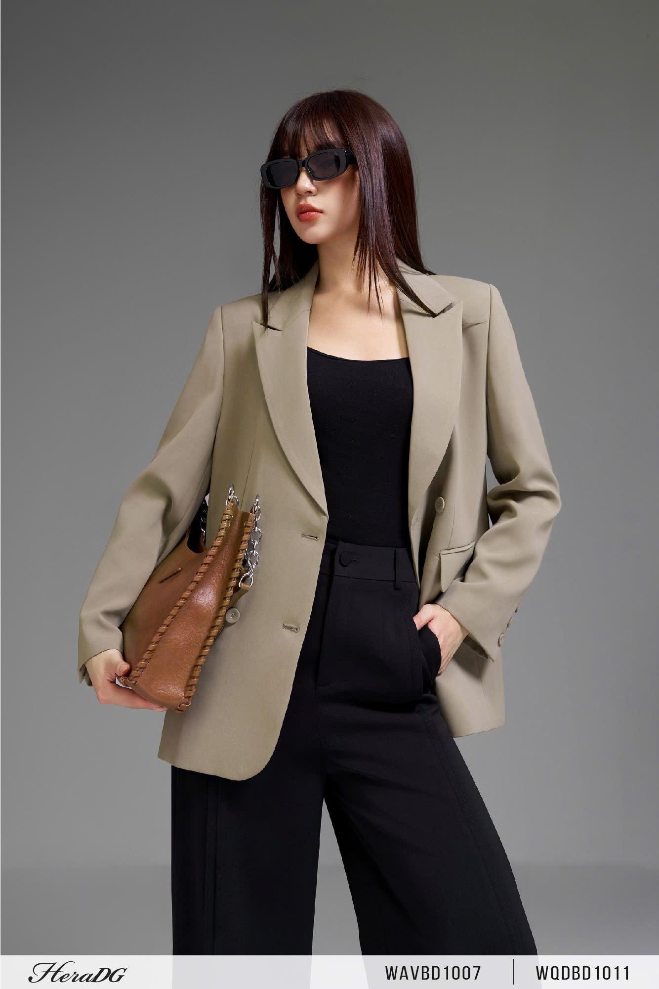 Áo blazer cổ ve vếch