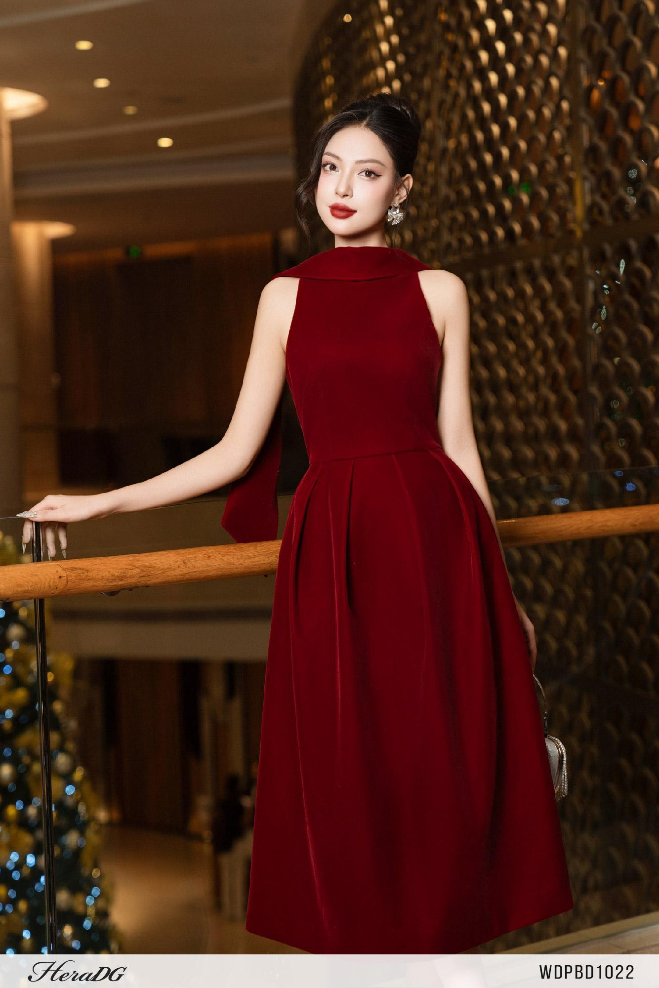 Đầm xoè dáng dài cổ khăn